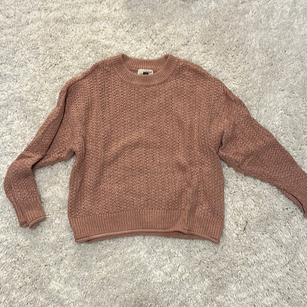 Pink universal threads sweater